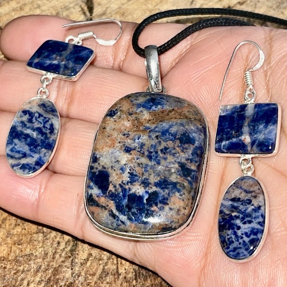 Navy Sodalite Pendant & Earrings Set - Picture 1 of 9
